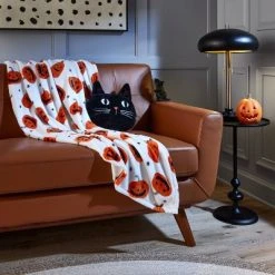 Hyde & EEK! Boutique Tossed Small Jack-O-Lanterns Halloween Throw Blanket - Hyde & EEK! Boutique™