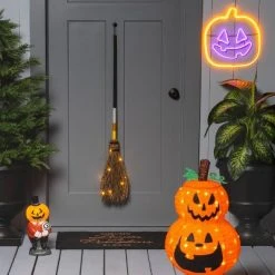 Hyde & EEK! Boutique LED Collapsible Jack-O'-Lantern Halloween Novelty Sculpture Light - Hyde & EEK! Boutique™